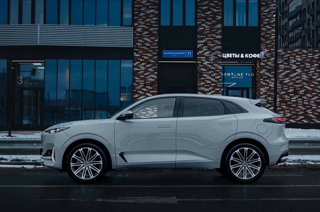 Удивляет, почему вокруг UNI-K нет маркетингово-рекламной шумихи от российского офиса Changan. При таком по-настоящему классном дизайне кроссовер фактически пребывает в информационном штиле и остается неизвестным.