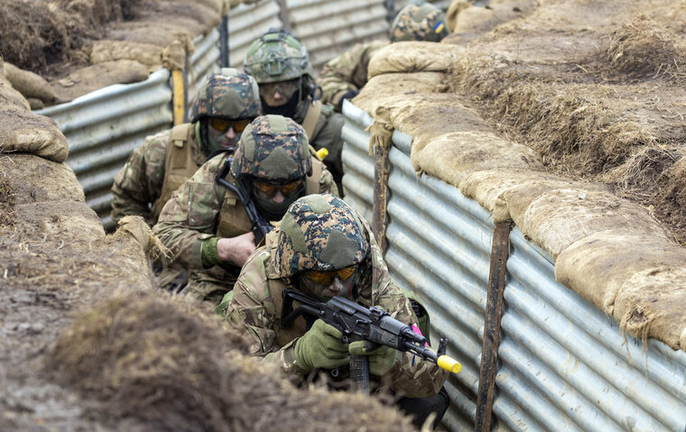    Из-за неправильного выбора направления ВСУ окажутся обречены на поражение, напомнил Михаил Тимошенко