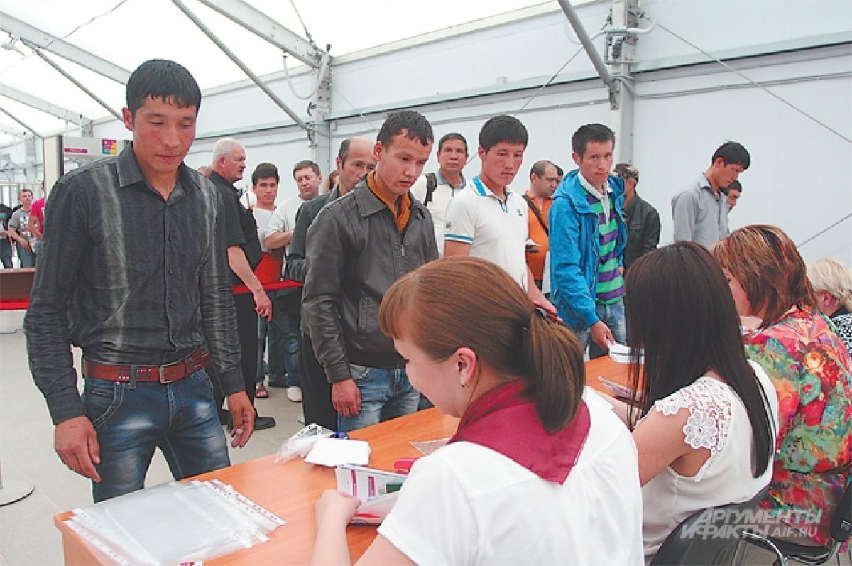    В Новосибирске мигранты из Узбекистана соберутся на рынках для референдума