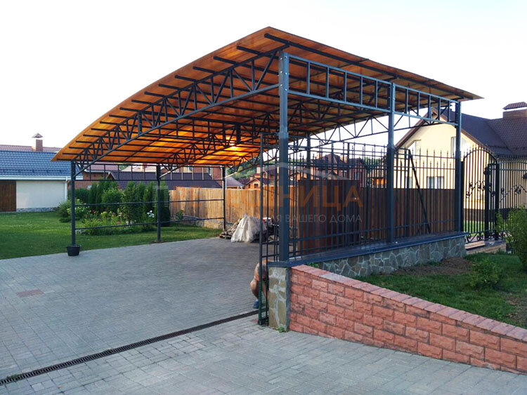 Односкатный навес для автомобиля