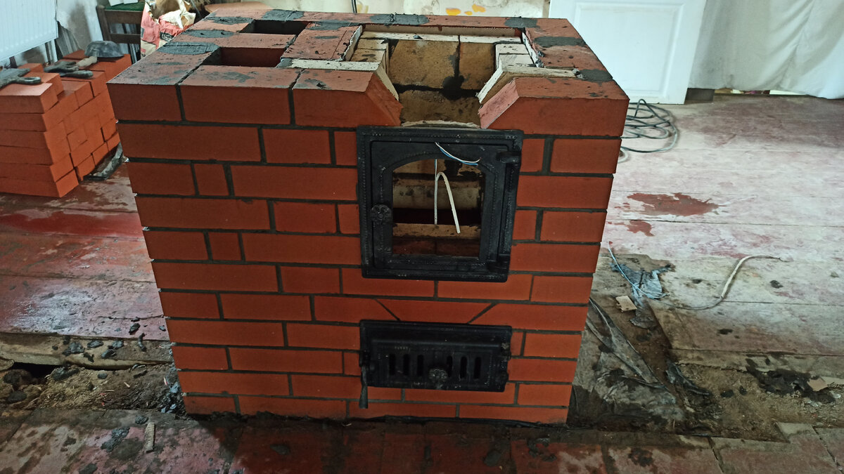 Шёл какой-то там день строительства печи... | КрымБудни | Дзен