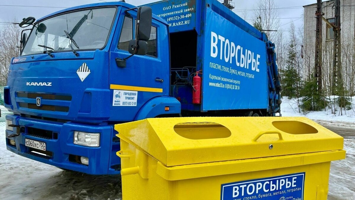     Петрозаводчане возмущались тем, что контейнеры постоянно были переполнены. Вопрос обсудили на планерке в администрации карельской столицы.