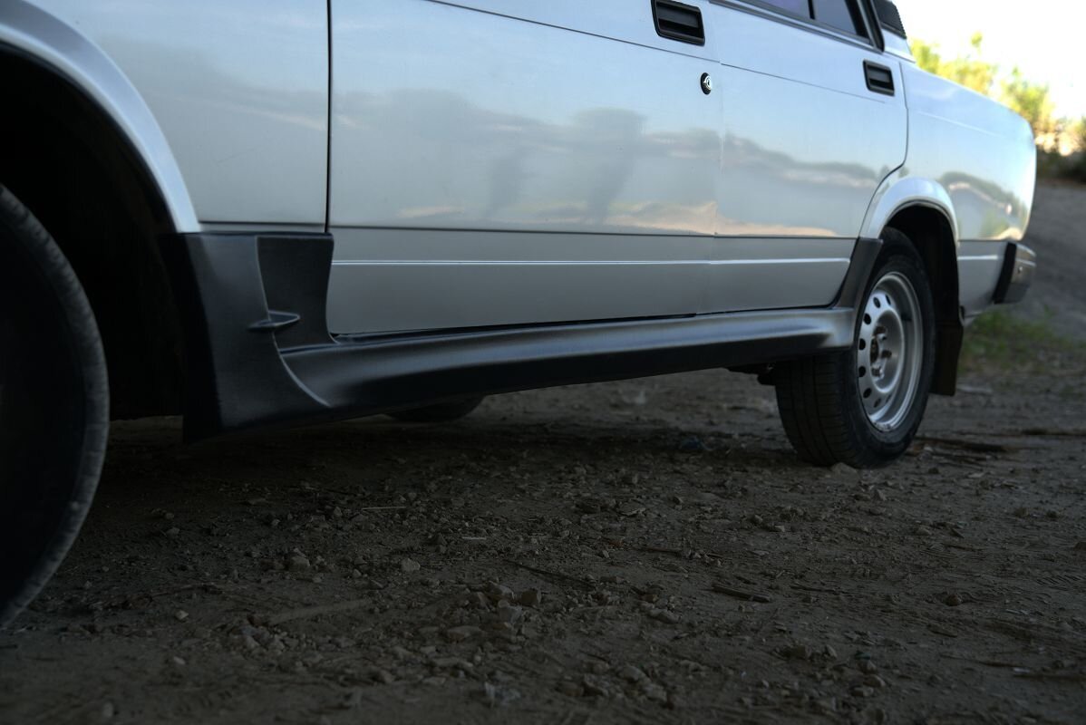 Накладки на пороги