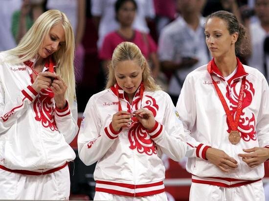     Степанова, Корстин, Щеголева - бронзовые призеры ОИ-2008 / FIBA