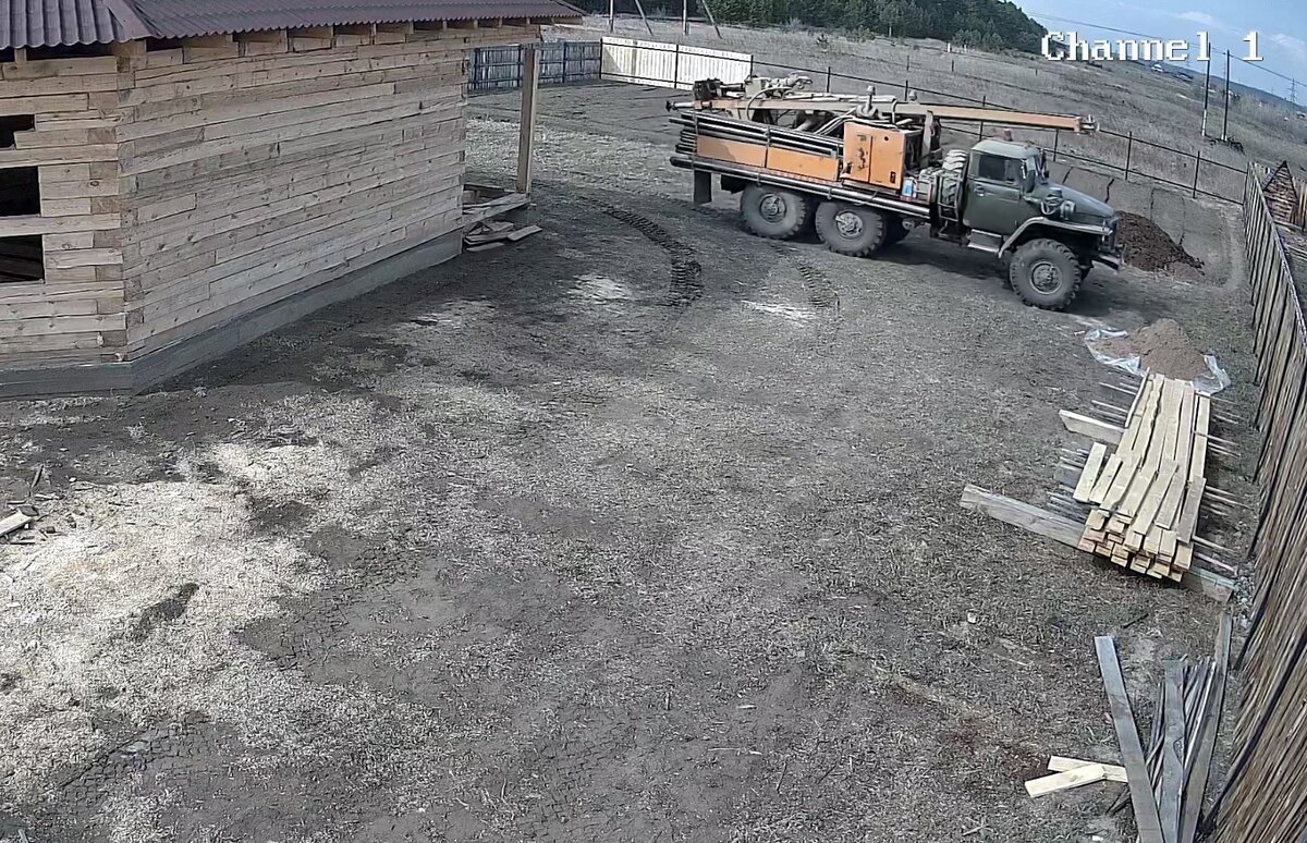 Буровая установка с камеры видеонаблюдения