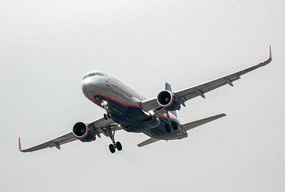    Самолет Airbus A320