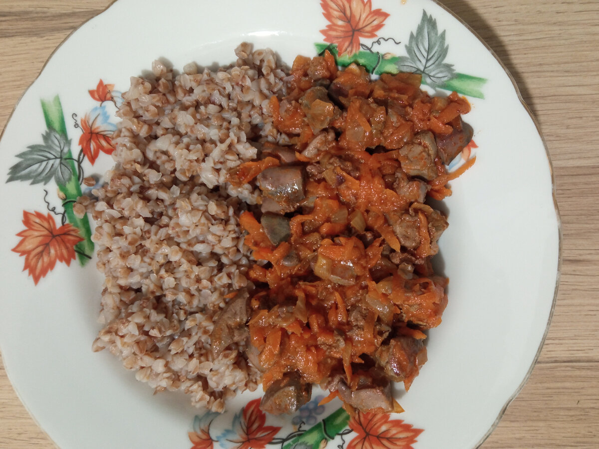 Готовое блюдо с гречкой