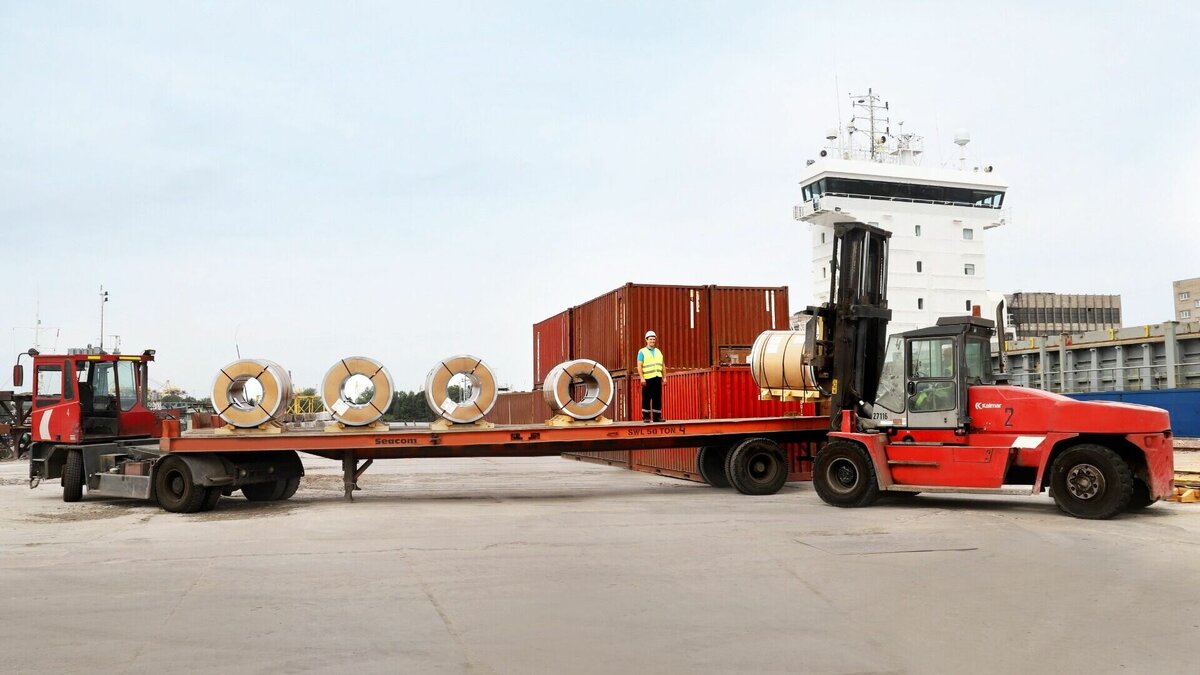     В ряде российских регионов идут судебные разбирательства, касающиеся отмены итогов приватизации и возврата в собственность государства успешных предприятий.