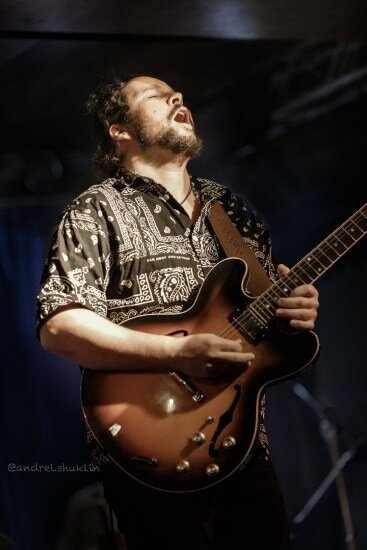 Фото Андрея Шуклина