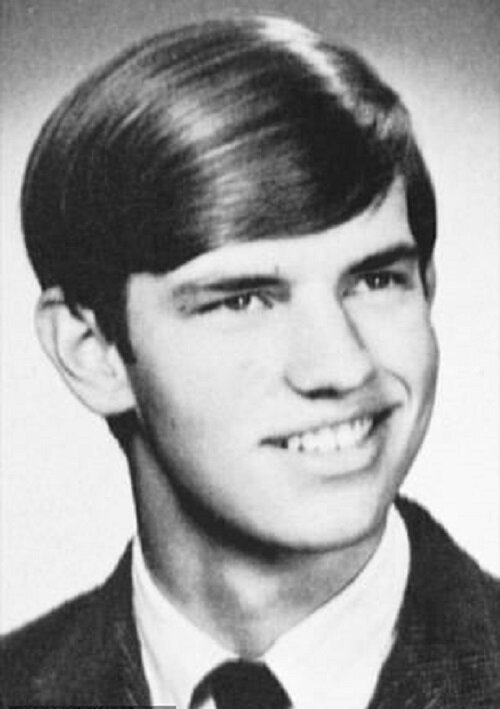 Луис Патрик-Хьюстон, второй сын Уильяма Патрика Гитлера (племянника Адольфа Гитлера). Источник translated.turbopages.org