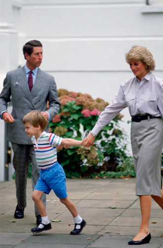 Принц и принцесса Уэльские со старшим сыном, 16 сентября 1987 года