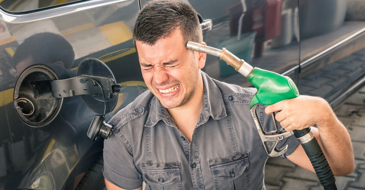 Для экономии своих средств есть смысл пересесть на общественный транспорт или прибегать к услугам такси, если автомобилем вы пользуетесь редко.