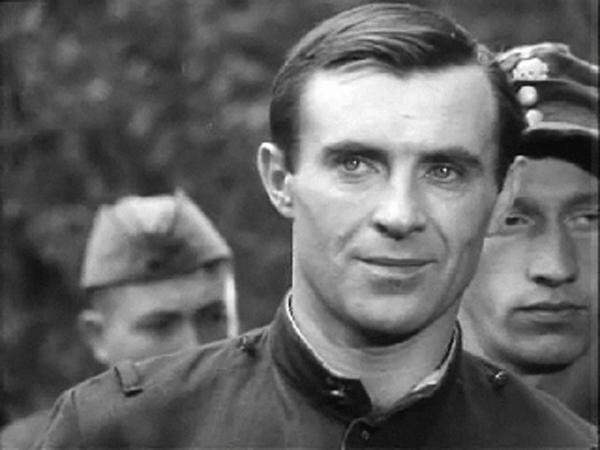 Пётр Горин в фильме «Циклон»  начнётся ночью» (1966)