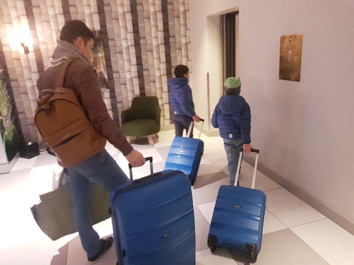 У каждого члена семьи - свой чемодан