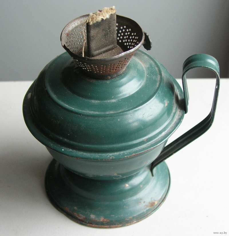 Фото с сайта: http://ay.by/lot/lampa-kerosinovaya-zarya-vremen-sssr-509867608.html