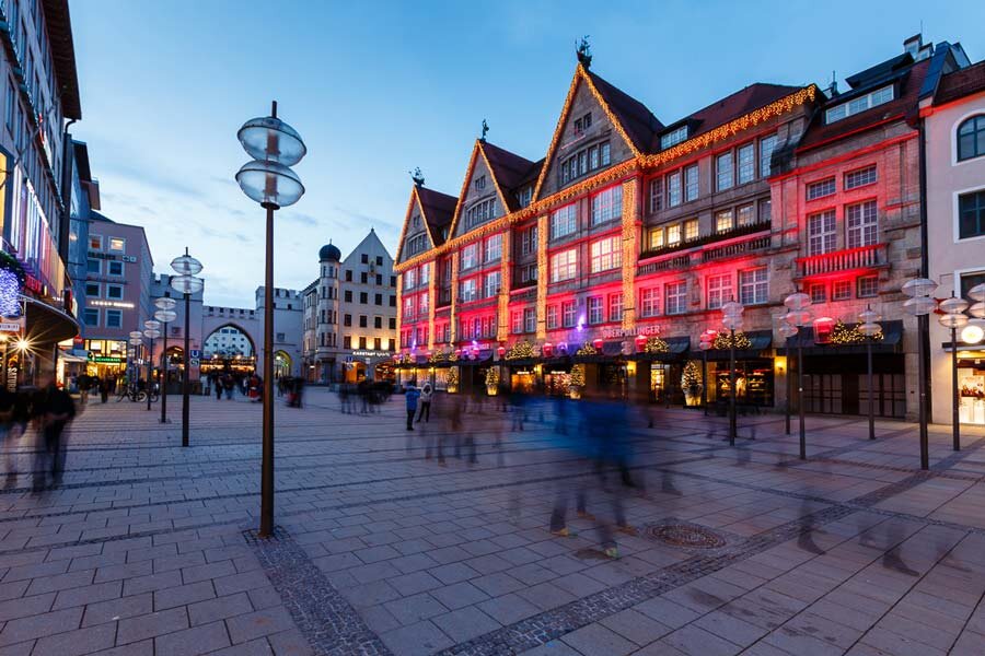   Мюнхен очень удобен для посетителей практически во всех аспектах: он обладает высоко функциональной инфраструктурой, так же обладает огромным выбором мест массовых развлечений для туристов как...