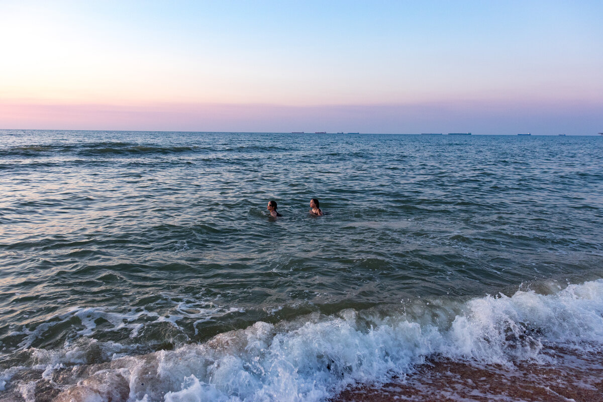 Голубицкая азовское море. Голубицкая Азовское море 2019. Пляж Голубицкой Азовское море 2019. Курорт Голубицкая на Азовском море. Фото Голубицкой Азовское море 2019.