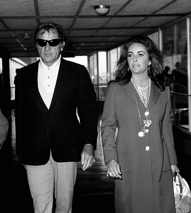 https://nashizvyozdy.ru/blog/43359259213/Istoriya-lyubvi:-Elizabet-Teylor-i-Richard-Berton?nr=1 
