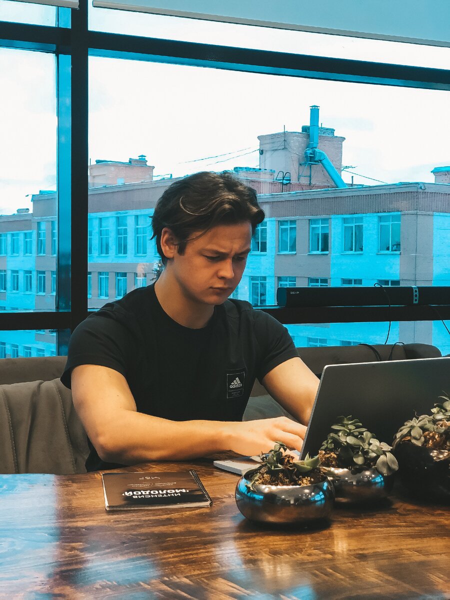 Любимов