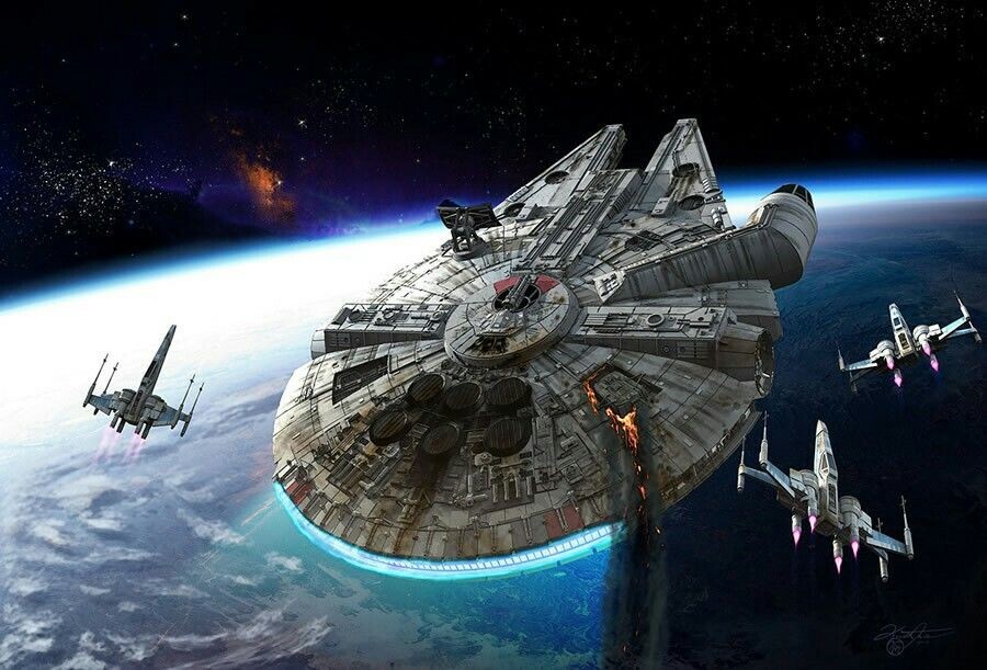 Millennium Falcon © Walt Disney Studios Moton Pictures