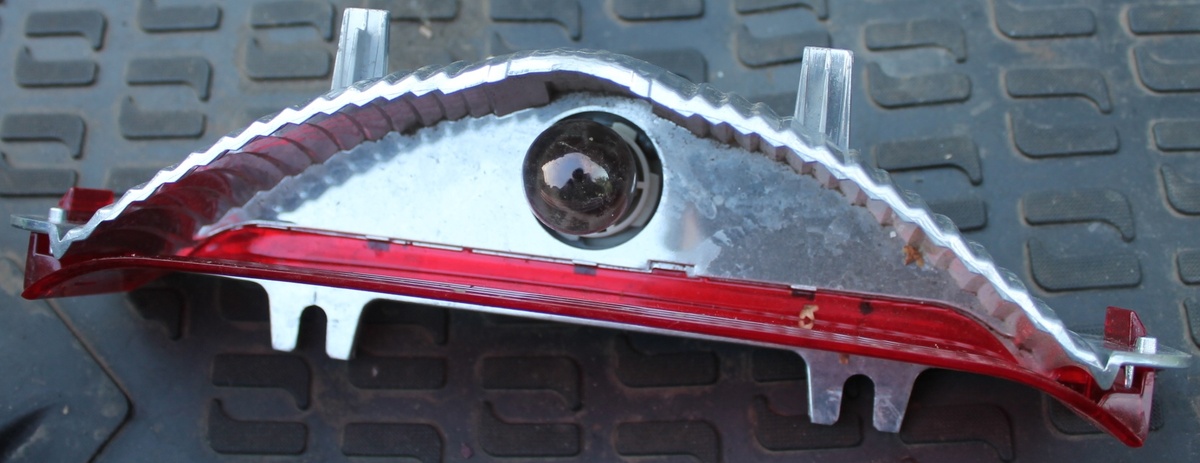 Стоп сигнал Hyundai Elantra V MD SD 927003X000