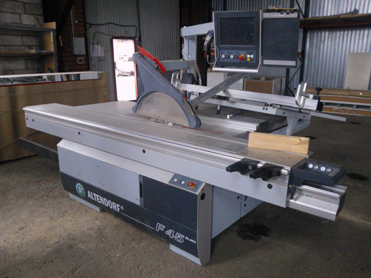 Профессиональная стационарная пила