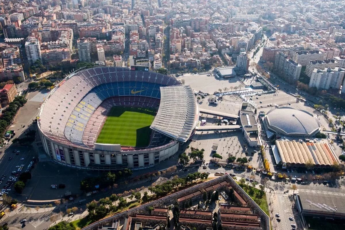 Camp nou Stadium РїРѕР»Рµ