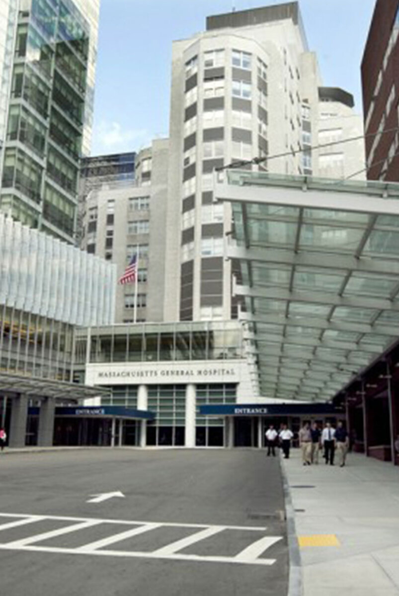 Массачусетская больница общего профиля в Бостоне - одна из старейших в США. Основана в 1811 году. 