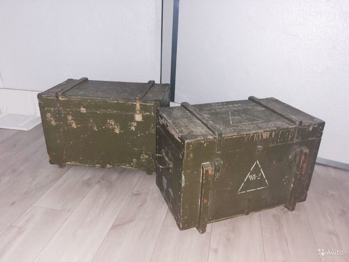 Ящики, найденные в гараже