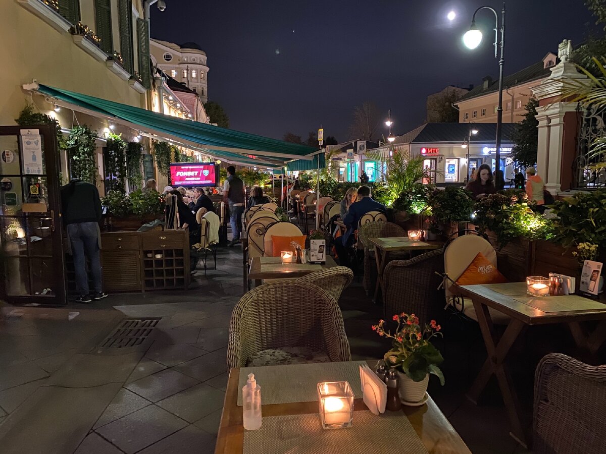 Летняя веранда ресторана «Villa della Pasta»