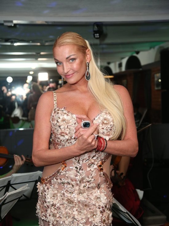 ФОТО: ЛИЛИЯ ШАРЛОВСКАЯ