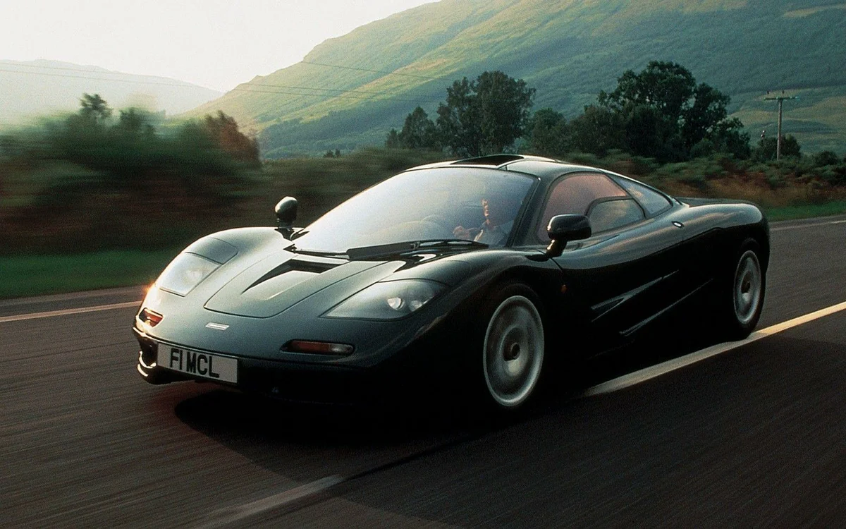 McLAREN F1