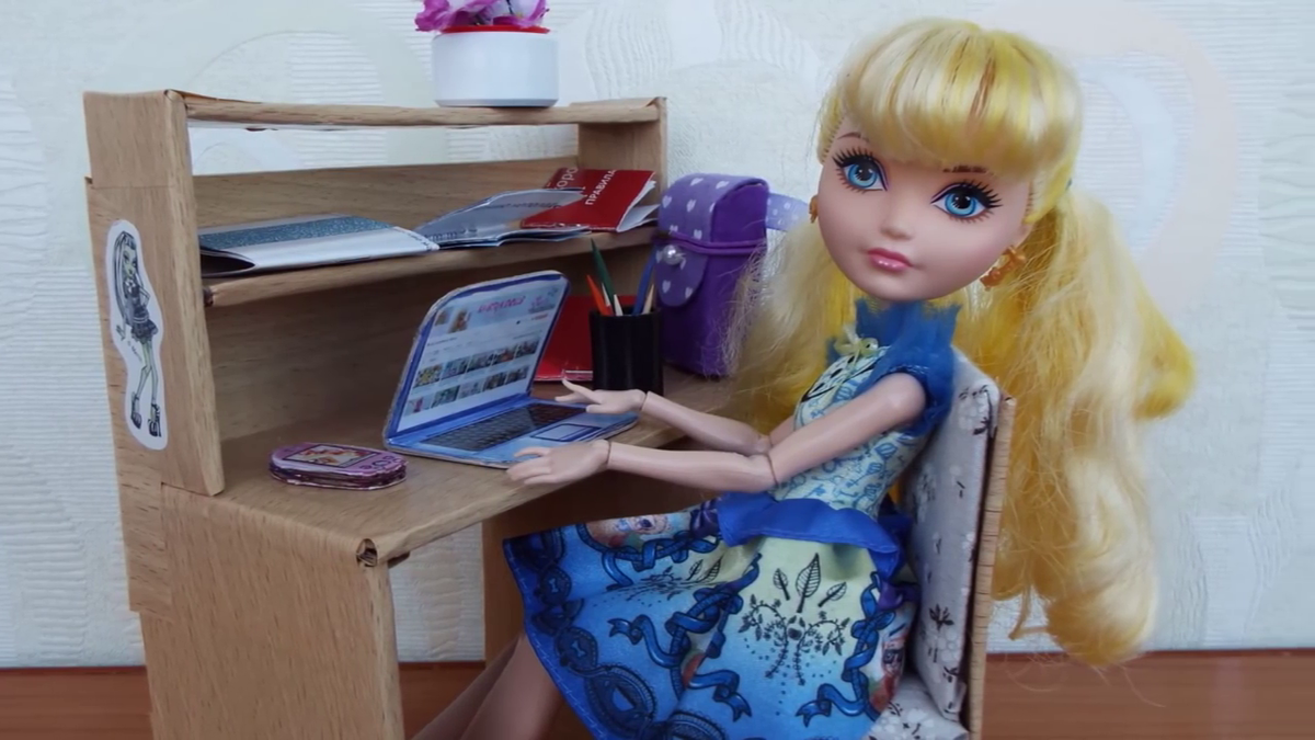 Стать Барби или Кеном, не выходя из дома: какие нейросети превратят вас в культовую куклу