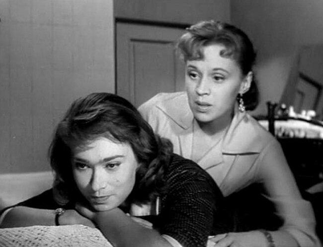 Кадр из фильма «Шумный день» (1960). Скриншот.