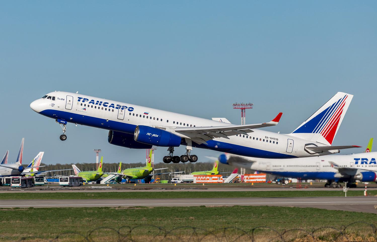 Парк «Аэрофлота» пополнят сорок среднемагистральных Ту-214. Фото: авиару.рф