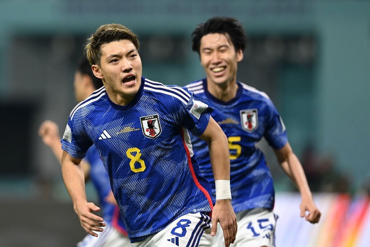 Japan football. Рицу Доан футболист. Доан сборная Японии. Футболист сборной Японии. Сборная Японии и Германии.