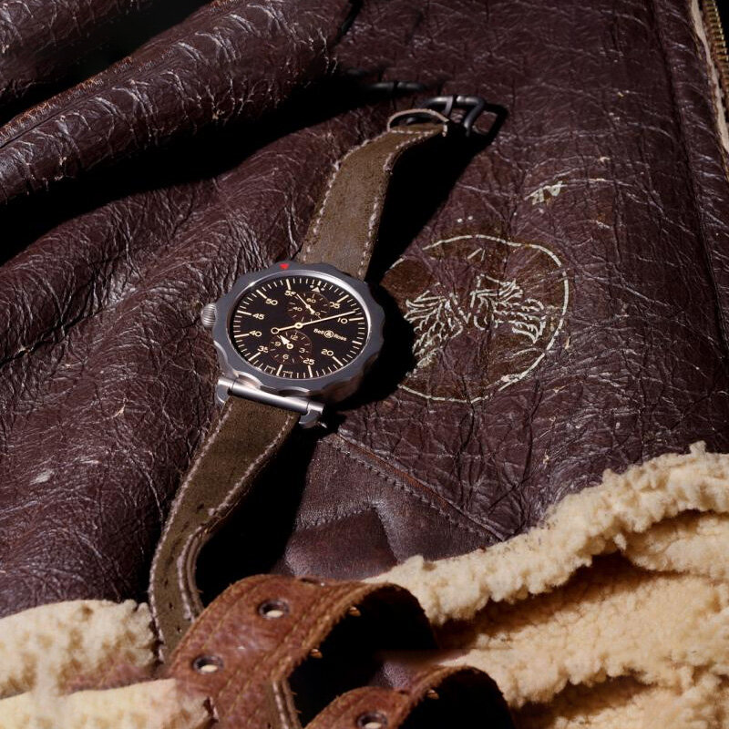 Часы Bell&Ross WW2 в 49 мм корпусе из стали