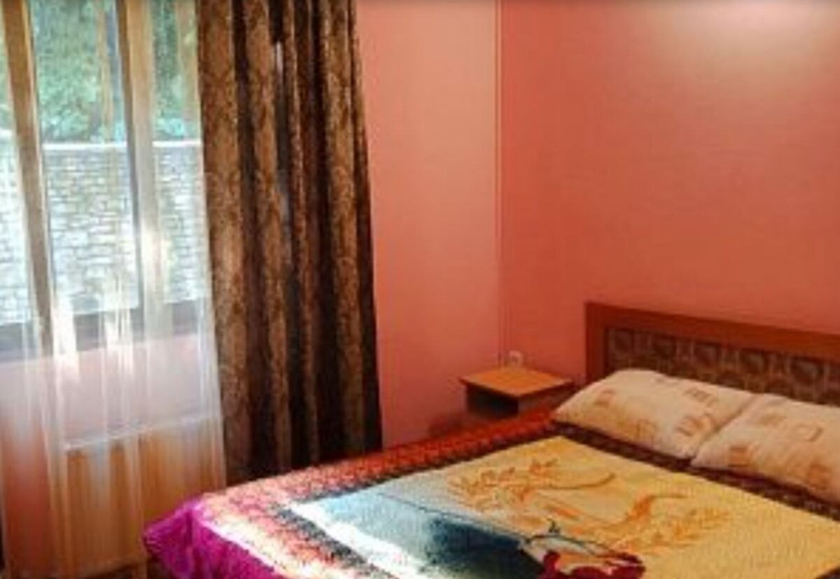 Номера небольшие, но требуют уборки