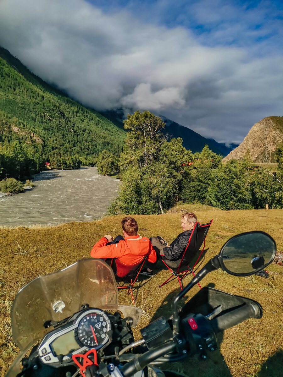 На берегу Чуи