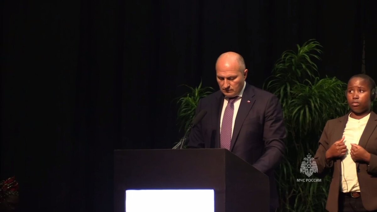     Глава МЧС России Александр Куренков выступил перед главами чрезвычайных ведомств стран БРИКС. В своем докладе он затронул тему погодных условий в Приморском крае.