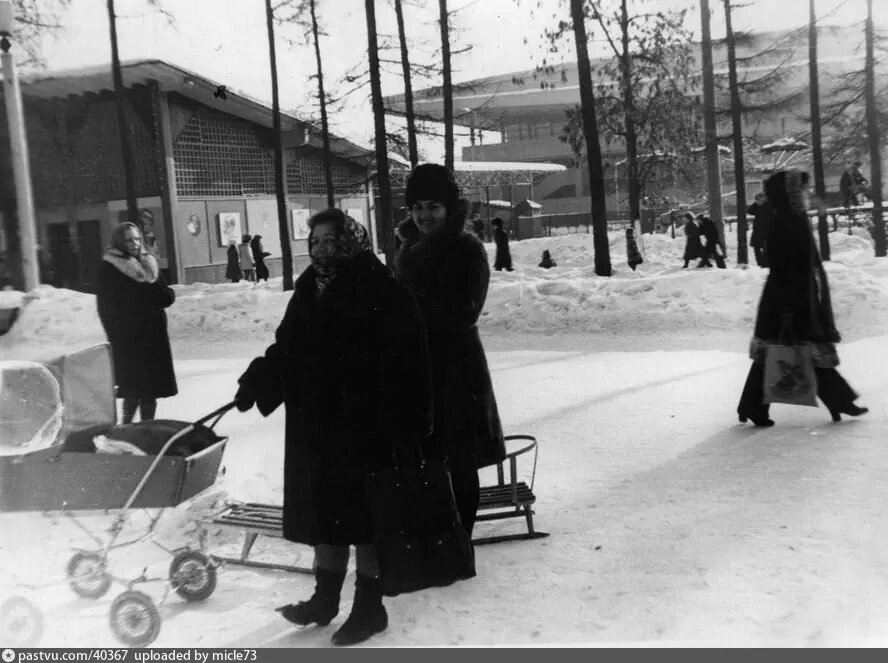 Дворец спорта "Сокольники" зимой 1974 года.