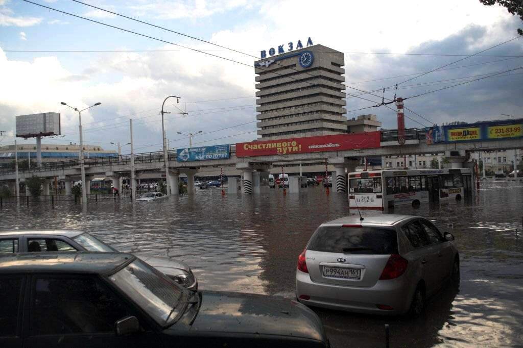    Привокзальная площадь Ростов //фото сайта zamanula.ru