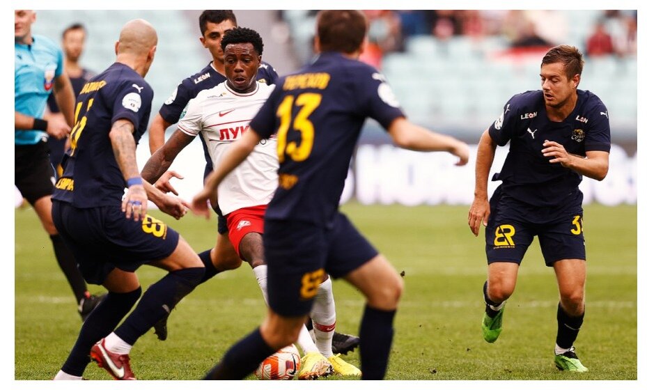    «Сочи» и «Спартак» обменялись кругами: вначале сыграют в Москве, а потом уже на Черном море. Фото: соцсети ФК «Спартак»