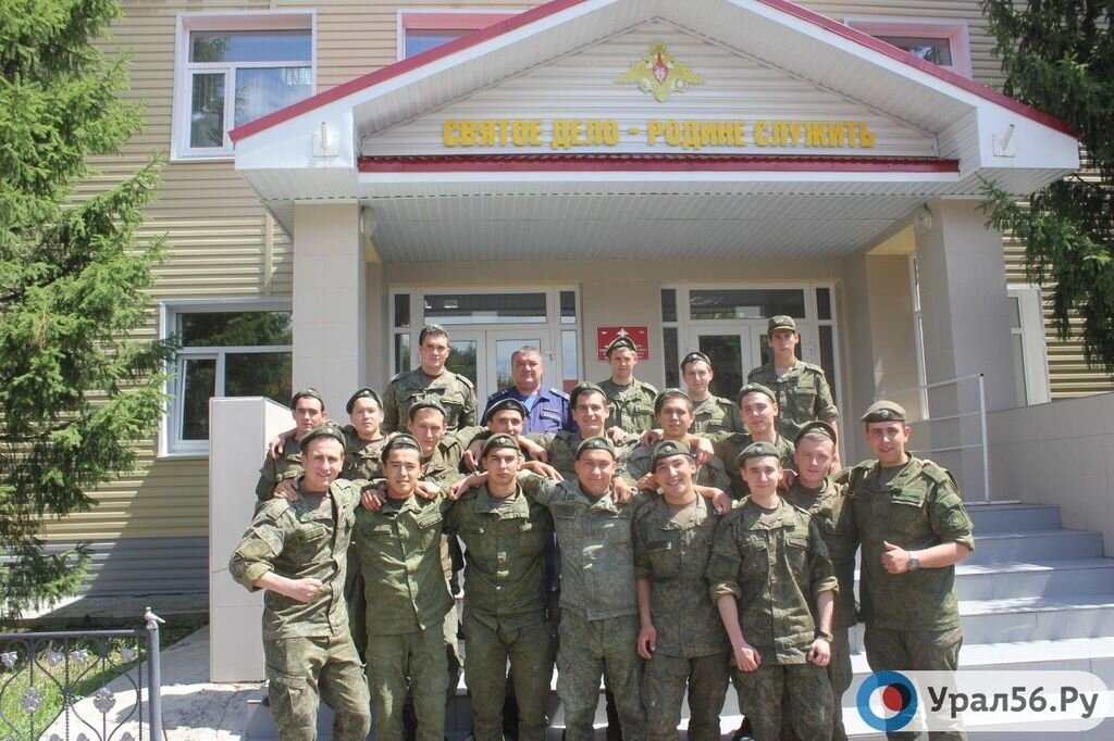    В России могут принять закон, разрешающий срочникам участвовать в миротворческих операциях