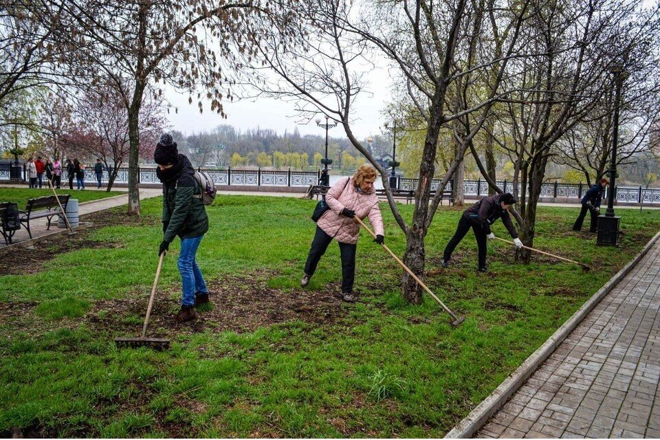     Врио Главы ЛНР призвал всех жителей Республики принять участие в субботнике (архивное фото). Фото: Кулемзин/ТГ