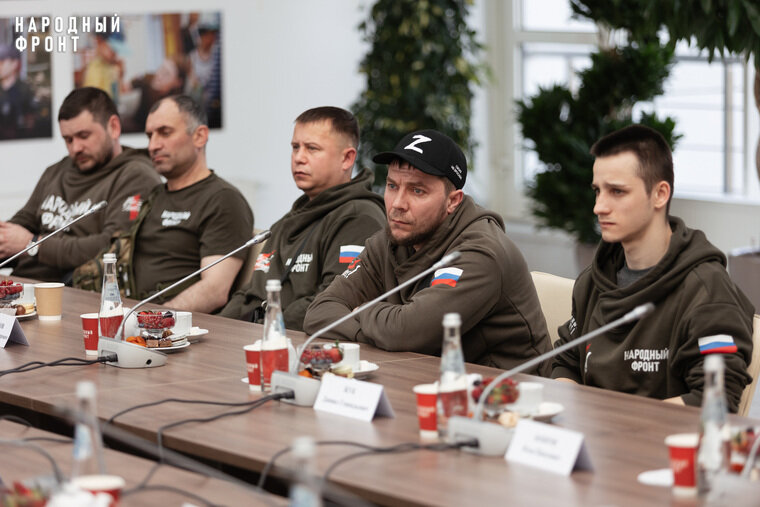    Представители «Народного фронта» провели встречу с Анной Цивилевой