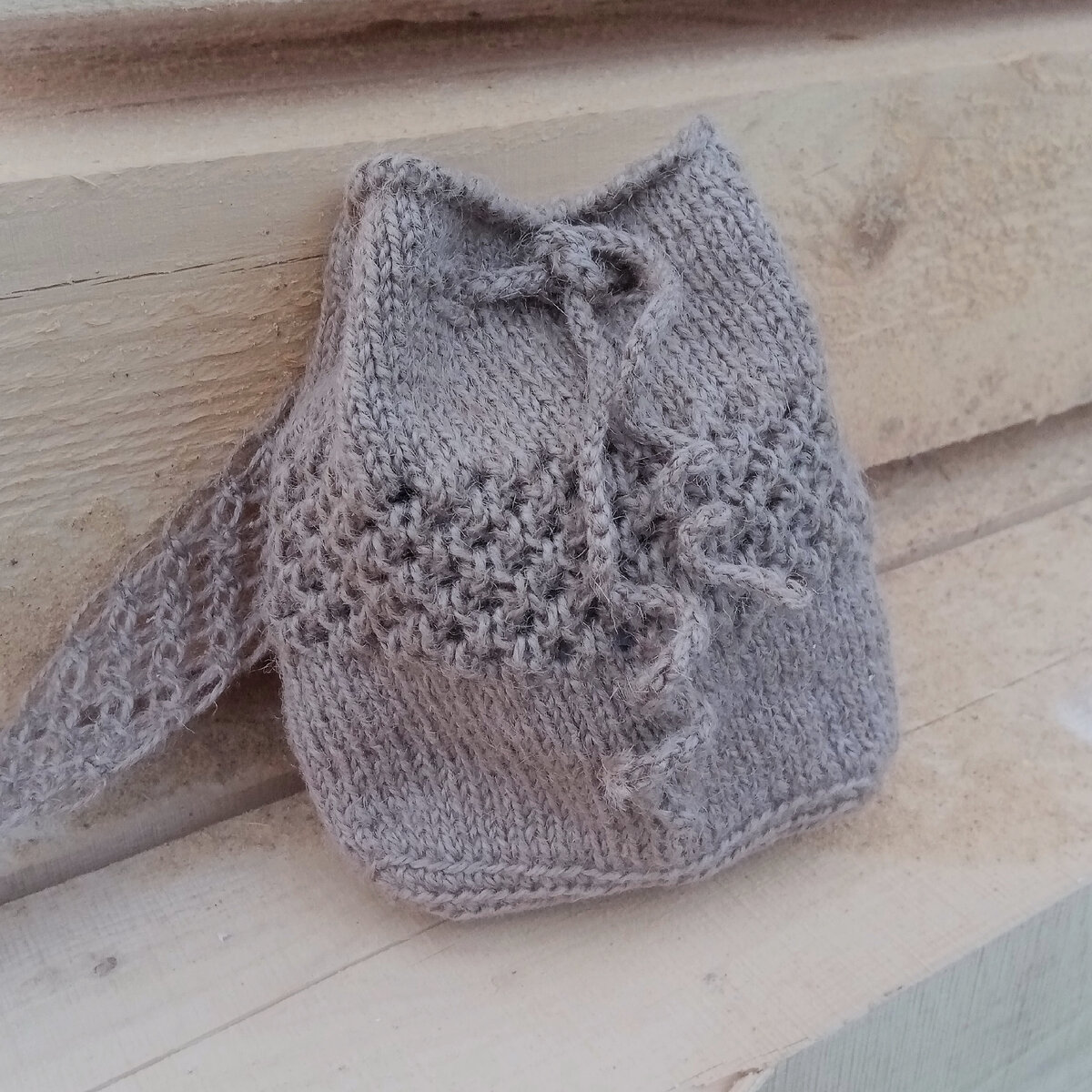 Как вам идея? Вы вязали спицами из такого шнура?