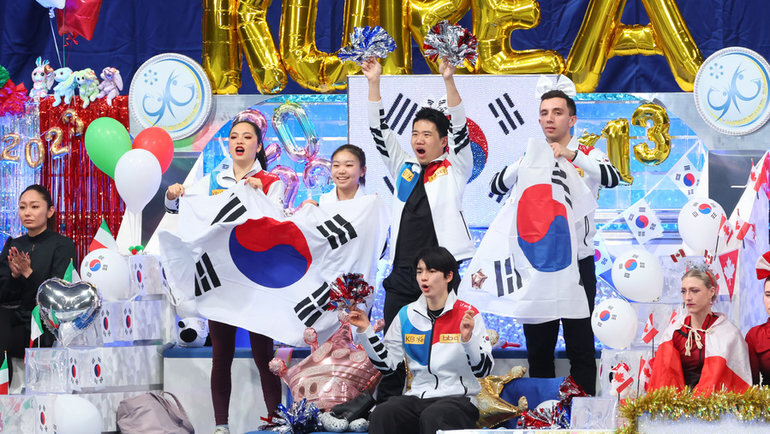    Сборная Южной Кореи по фигурному катанию. Global Look Press