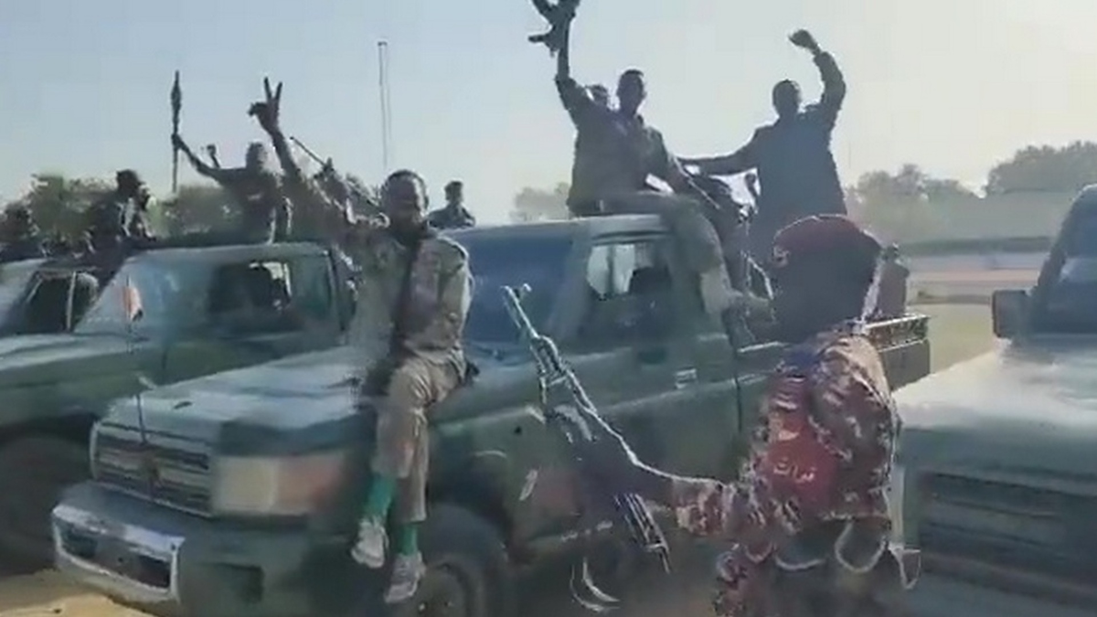 Нападение боевиков. Армия Судана. Спецназ Судана. Вооруженные силы против террористов.
