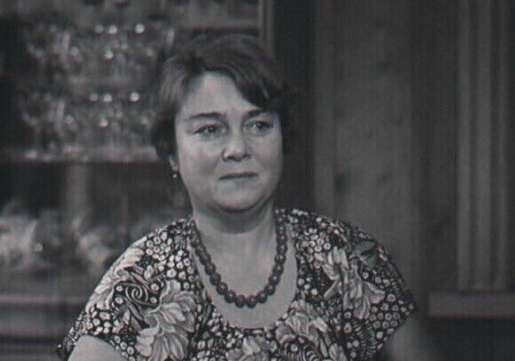 Надюха. Обожаю это кино.